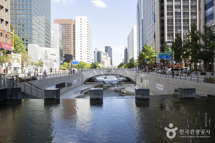 Cheonggyecheon Stream